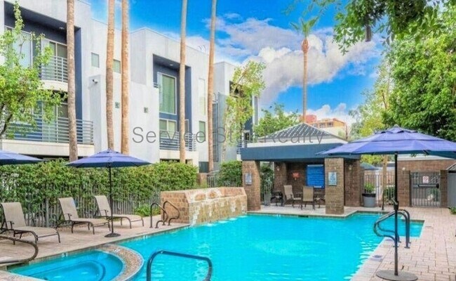 3633 N 3rd Ave Phoenix, AZ 85013 photo 3