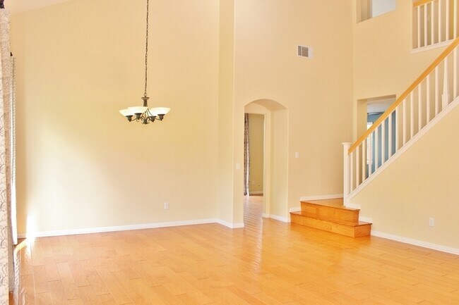 3536 Corte Yolanda Carlsbad, CA 92009 photo 5