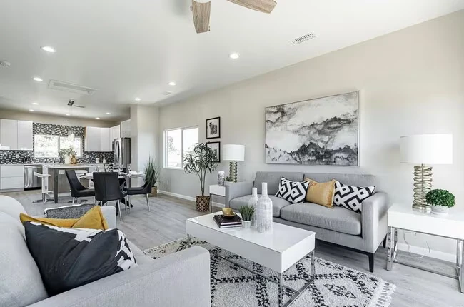 4447 Hedionda Ct San Diego, CA 92117