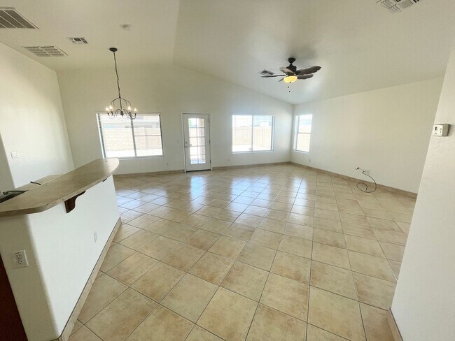 4906 W Novak Way Phoenix, AZ 85339 photo 4