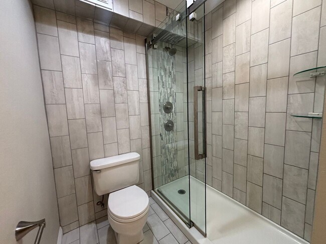 3078 Broadway San Diego, CA 92102 photo 2