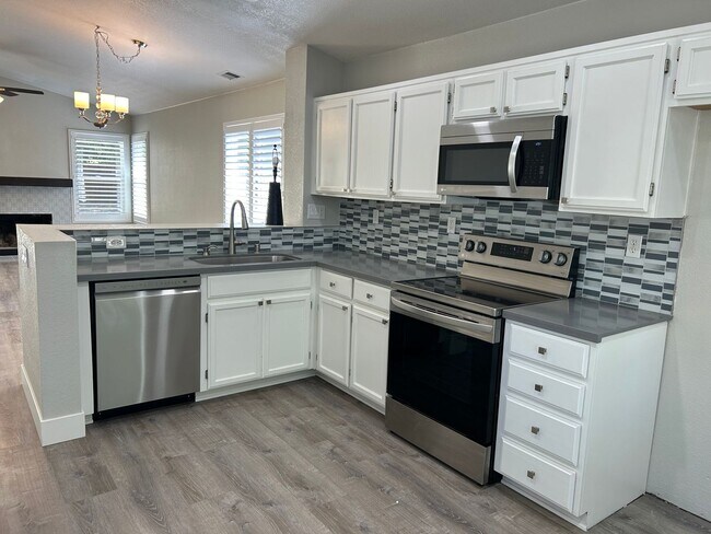 3014 Wright Way Brentwood, CA 94513 photo 4