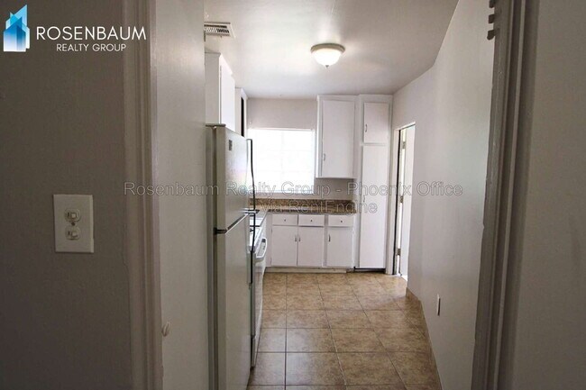2925 N 19th Ave Phoenix, AZ 85015 photo 3