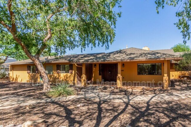 6319 N Mockingbird Ln Paradise Valley, AZ 85253 photo 3
