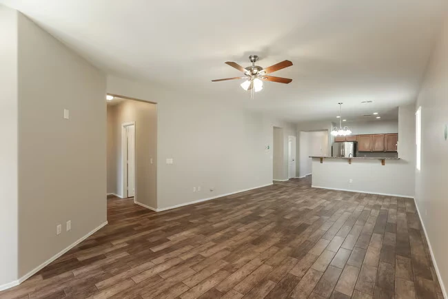 6913 W Maldonado Rd Phoenix, AZ 85339 photo 3