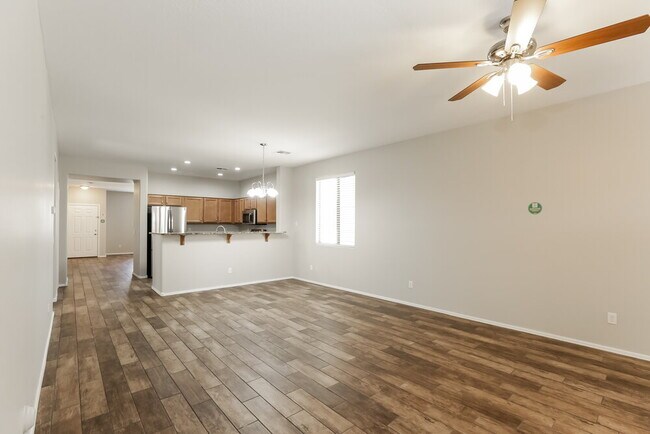 6913 W Maldonado Rd Phoenix, AZ 85339 photo 4