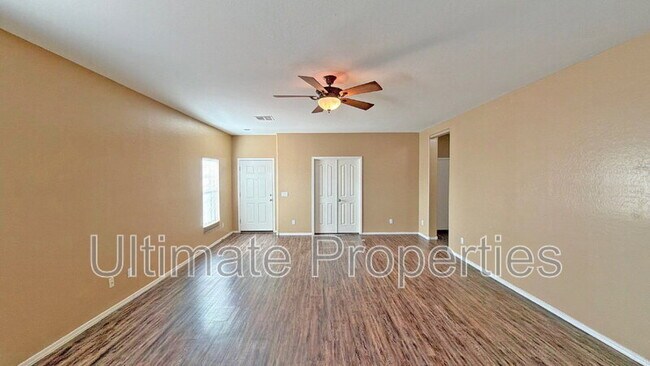 15285 W Shaw Butte Dr Surprise, AZ 85379 photo 3