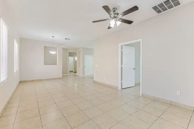 10825 E Boston St Apache Junction, AZ 85120 photo 4