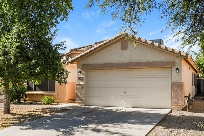 1427 E Vernoa St San Tan Valley, AZ 85140 photo 3