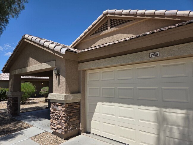 1938 S 172nd Ave Goodyear, AZ 85338 photo 2
