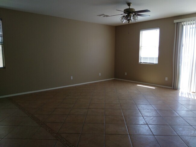 45599 W Tucker Rd Maricopa, AZ 85139 photo 3