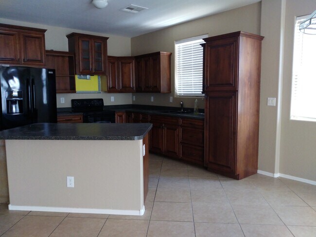 45599 W Tucker Rd Maricopa, AZ 85139 photo 4