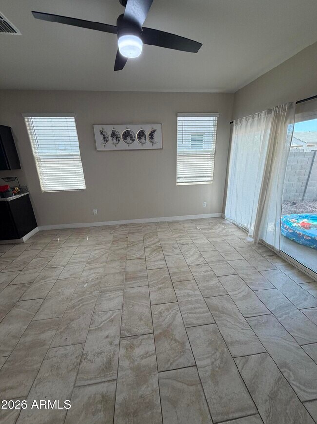 7836 West Riverside Avenue Phoenix, AZ 85043 photo 5