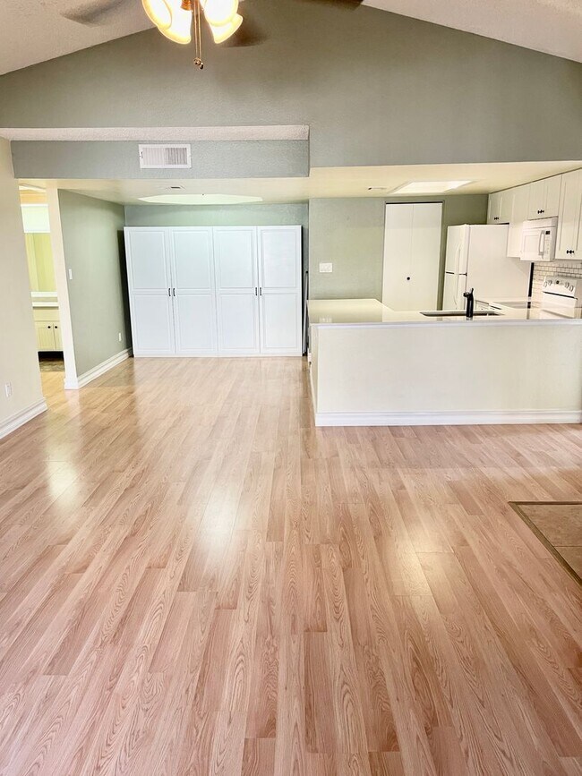 2855 S Ext Rd Mesa, AZ 85210 photo 2