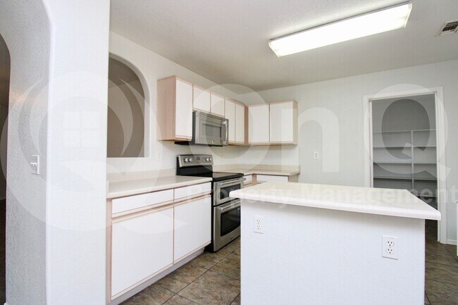 2302 W 23rd Ave Apache Junction, AZ 85120 photo 3