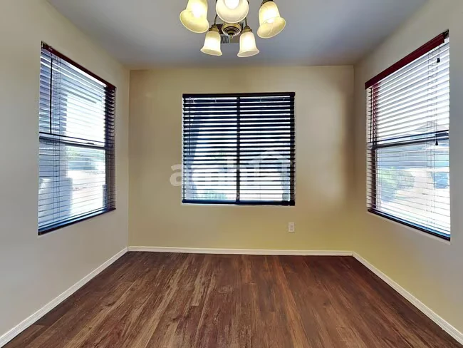 7202 S 45th Ave Laveen, AZ 85339 photo 4