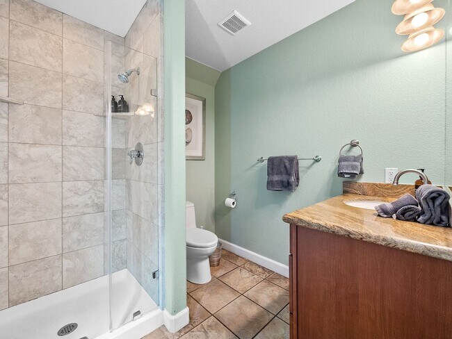 750 Yarmouth Ct San Diego, CA 92109 photo 3