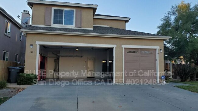 1073 Princess Kyra Pl Escondido, CA 92029 photo 2