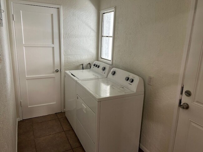 1746 W Thomas Rd Phoenix, AZ 85015 photo 4