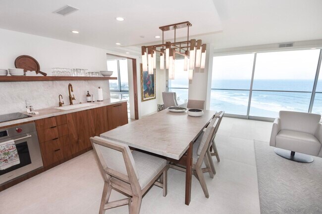 1780 Avenida Del Mundo Coronado, CA 92118 photo 3