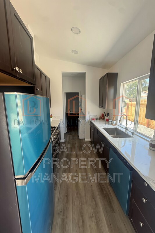 10047 Woodpark Dr Santee, CA 92071 photo 2