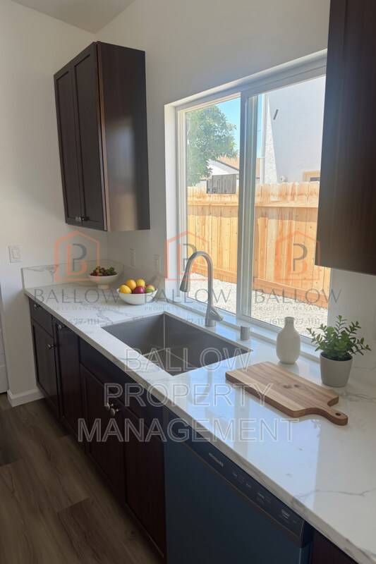 10047 Woodpark Dr Santee, CA 92071 photo 3