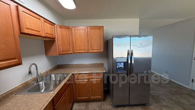7210 W Turquoise Ave Peoria, AZ 85345 photo 5