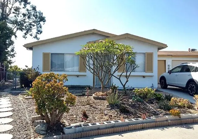 3536 Santa Maria St Oceanside, CA 92056