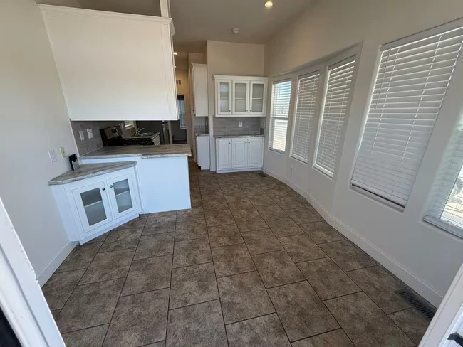 200 E Ivanhoe St Chandler, AZ 85225 photo 4