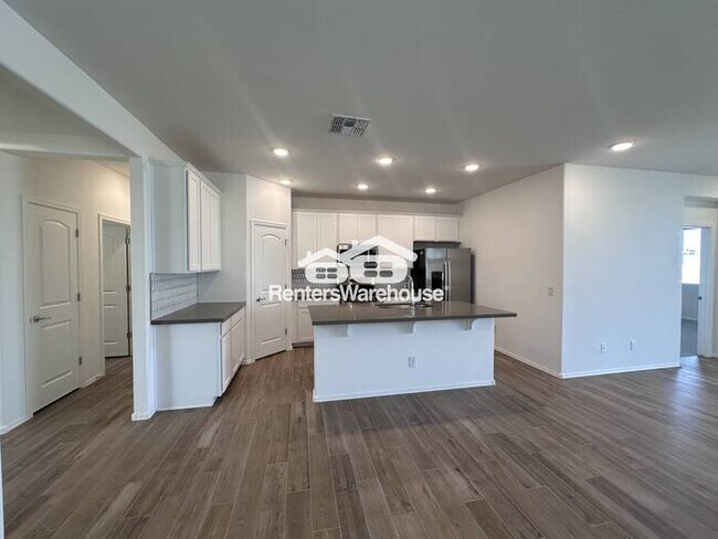 17176 W Corrine Dr Surprise, AZ 85388 photo 3