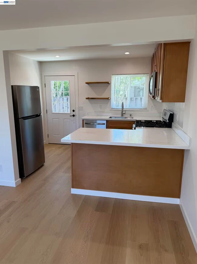 74-78-78 Palana Ct Walnut Creek, CA 94595 photo 5
