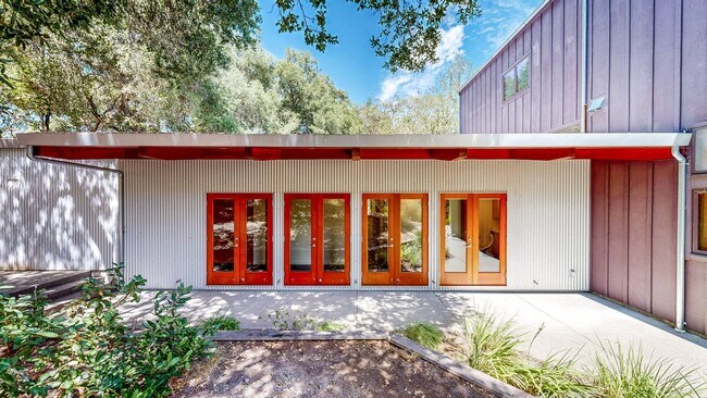 812 Leslie Rd Santa Rosa, CA 95404 photo 3