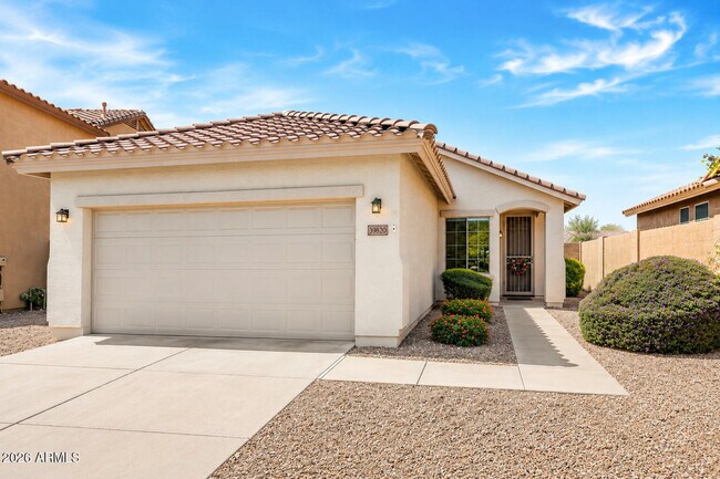 39820 North Mill Creek Court, Phoenix, AZ 85086 photo 2