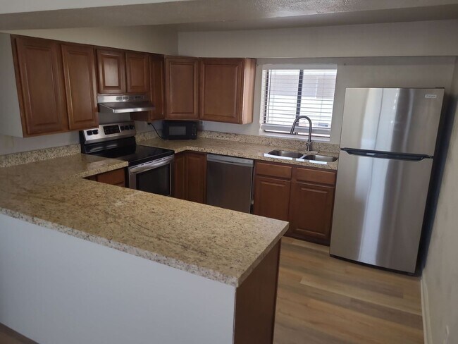 451 E 10th Ave Apache Junction, AZ 85119 photo 5