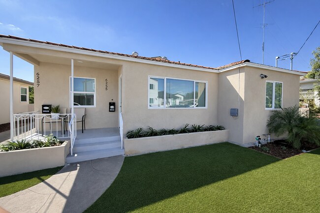 6255 Stewart St San Diego, CA 92115 photo 2