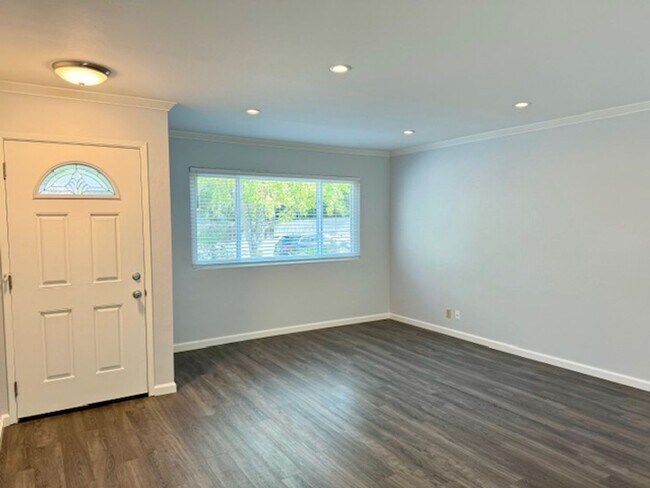 1BR/1BA Condo on Buena Vista Avenue · Walnut Creek photo 4