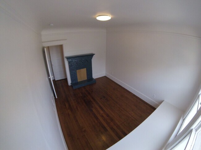 1333 Lyon St San Francisco, CA 94115 photo 3