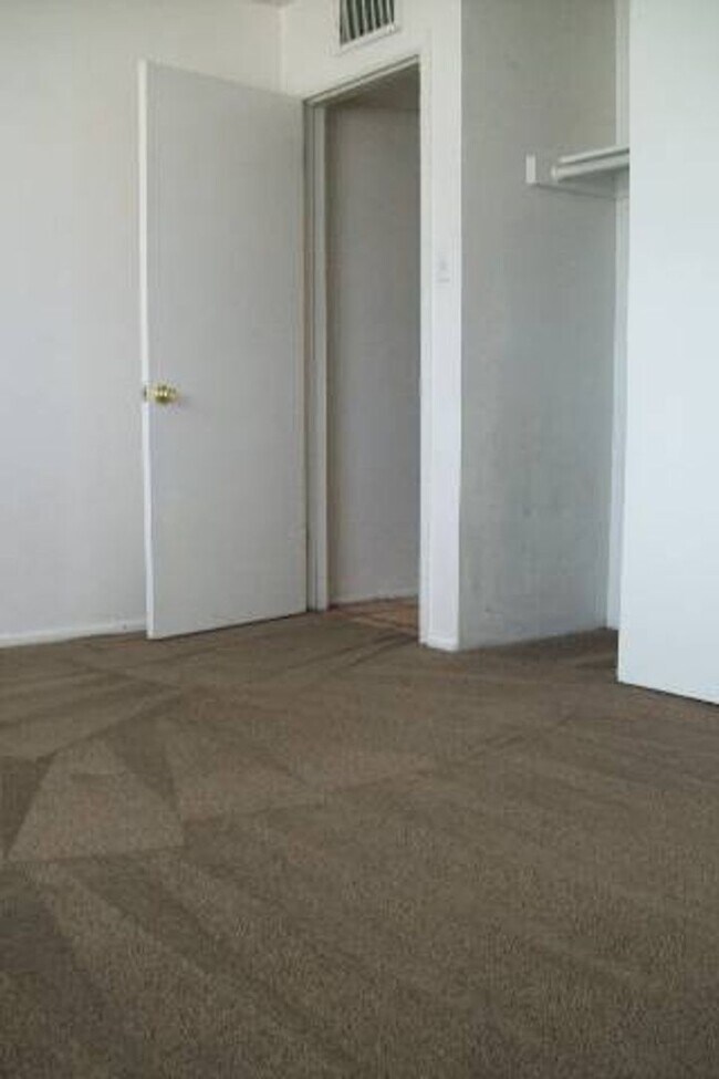 1204 W 7th St Tempe, AZ 85281 photo 3