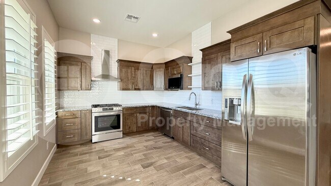 25454 S 204th Way Queen Creek, AZ 85142 photo 5