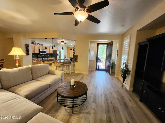 12864 W Hedge Hog Pl Peoria, AZ 85383 photo 3