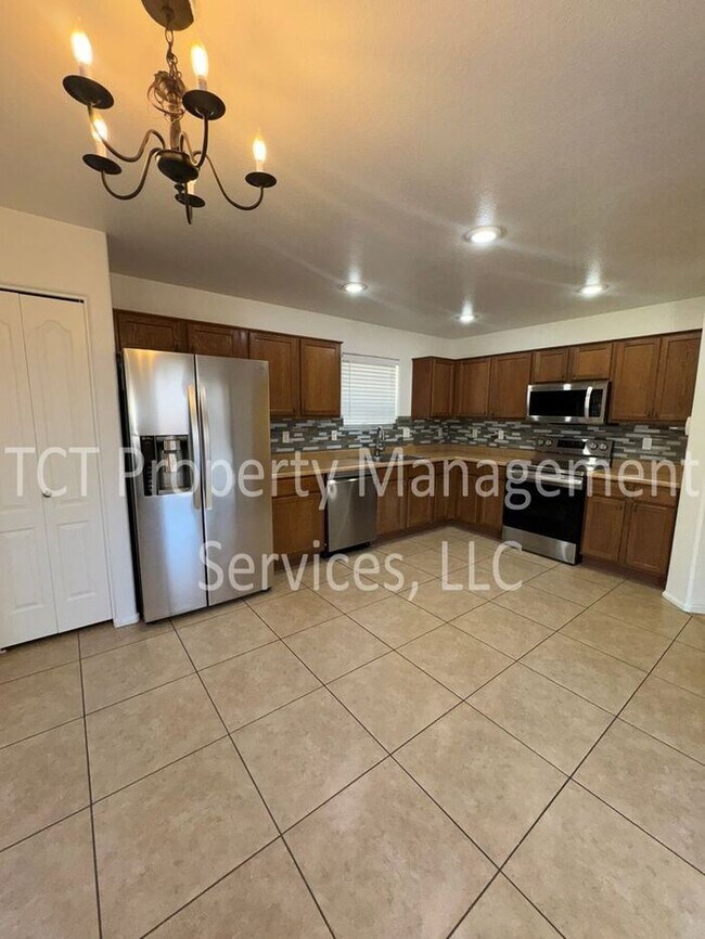 28579 N Dolomite Ln Queen Creek, AZ 85143 photo 4