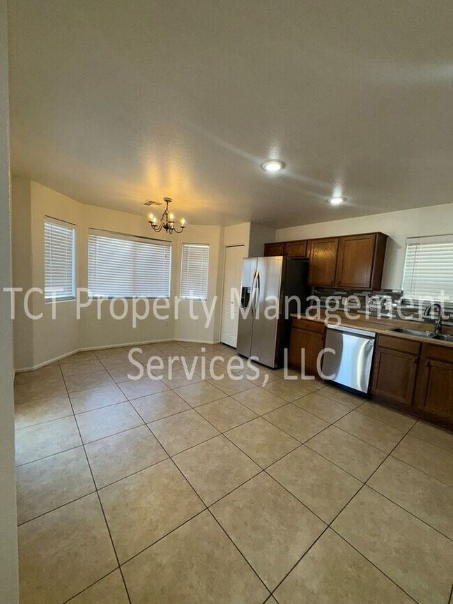 28579 N Dolomite Ln Queen Creek, AZ 85143 photo 3