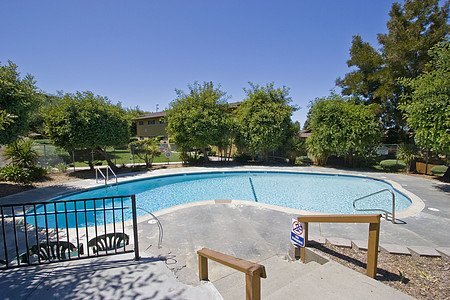 22842 Vermont St Hayward, CA 94541 photo 4