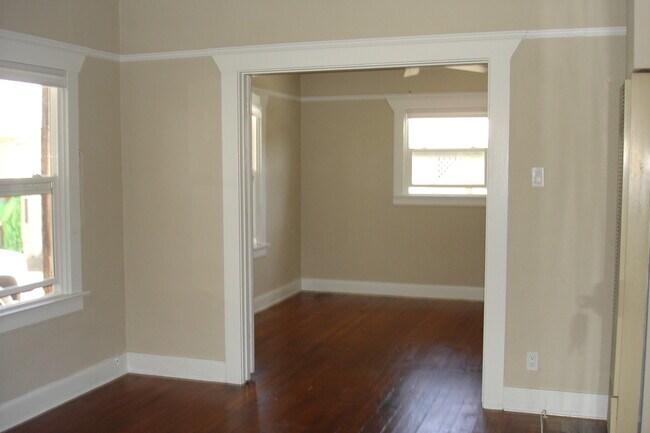 3161 Ivy St San Diego, CA 92104 photo 2