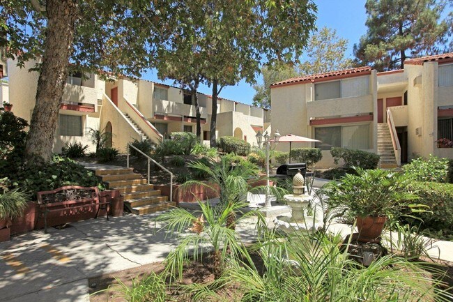 La Mesa Gardens photo 4