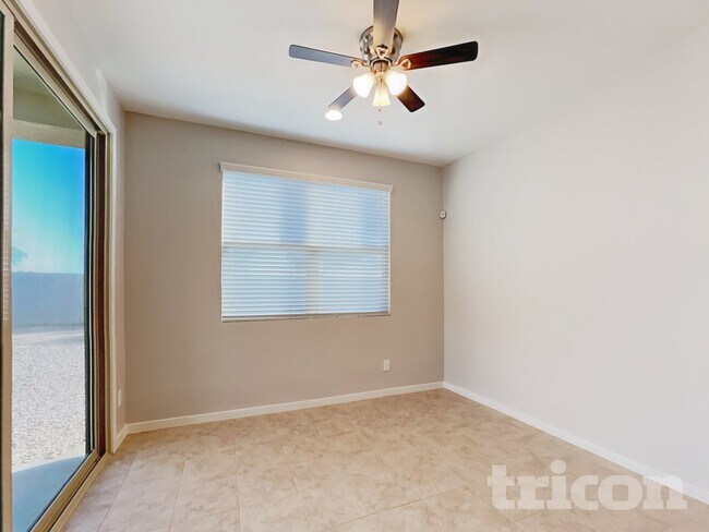 439 W Tenia Trail San Tan Valley, AZ 85140 photo 4