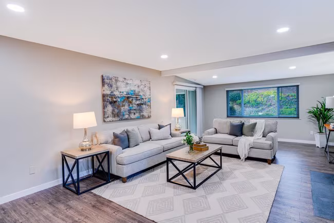 12486 Rios Rd San Diego, CA 92128