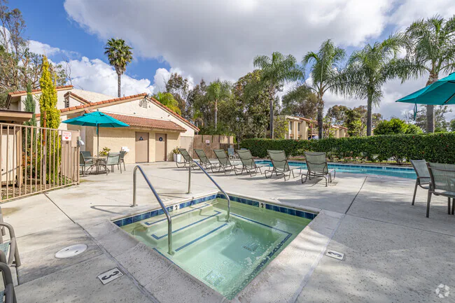 Country Club Villas photo 3