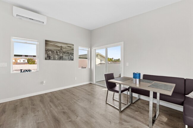 5621 Dorothy Dr San Diego, CA 92115 photo 5