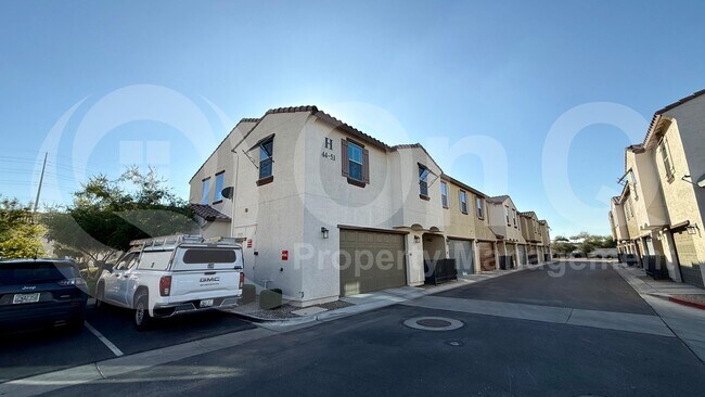 3855 S McQueen Rd Chandler, AZ 85286 photo 2